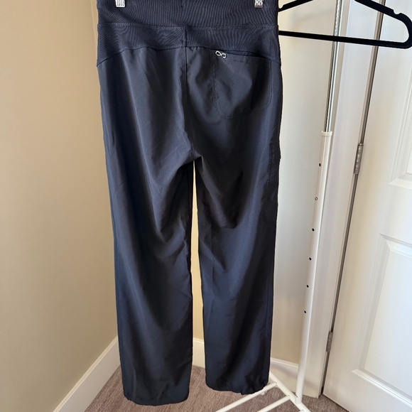 Cherokee Infinity 4 pocket Scrub Pants - Small - Picture 2 of 4